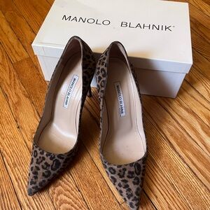 Manolo Blahnik Brown Leopard Print Heels